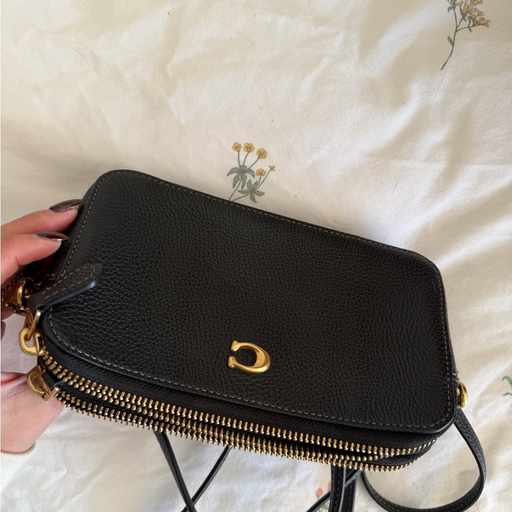 Coach Black Pebbled Leather Crossbody with Gold C Hardware - Picture 3 of 6